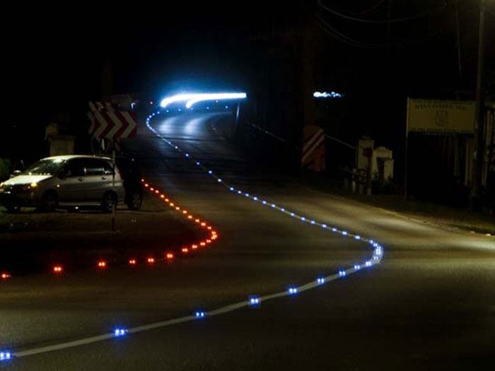 LED road studs
